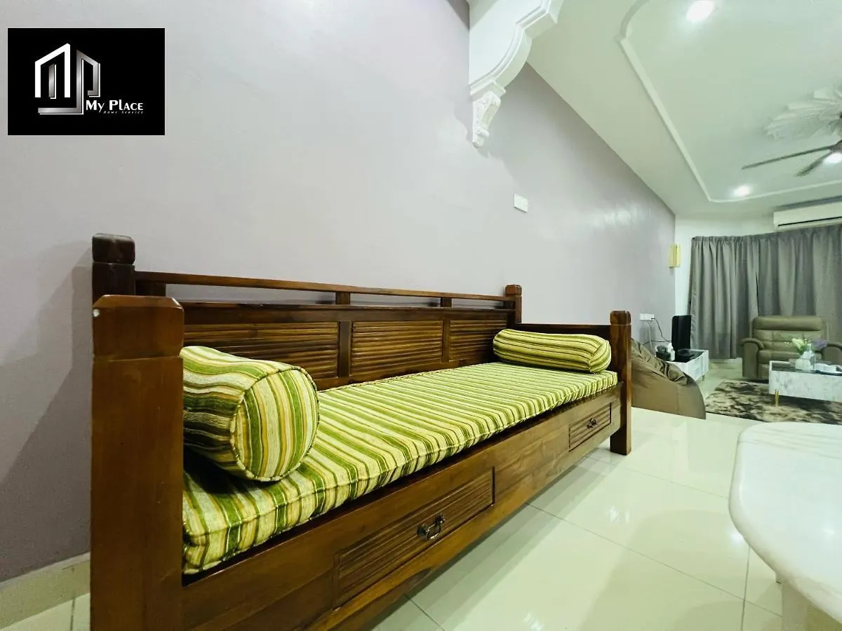 2 Storey 5Br 16Pax Semabok Taman Cheng Ho, 3 By Myplace Malacca 0*,  Malaysia
