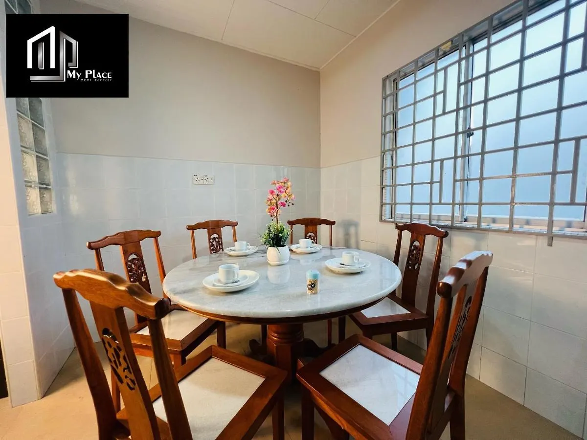 2 Storey 5Br 16Pax Semabok Taman Cheng Ho, 3 By Myplace Malacca Malaysia