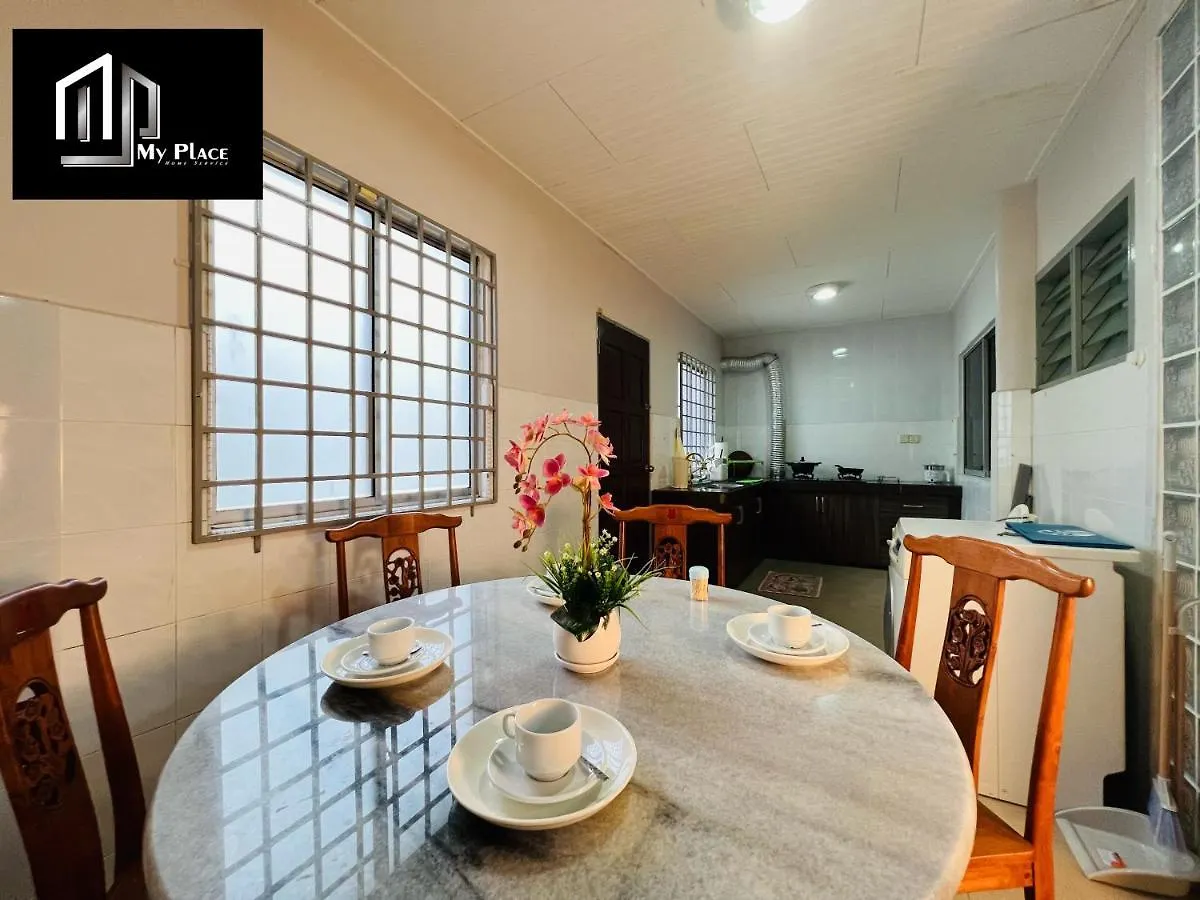 Holiday home 2 Storey 5Br 16Pax Semabok Taman Cheng Ho, 3 By Myplace Malacca